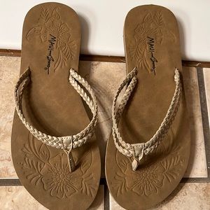Size 7 braided flip flops